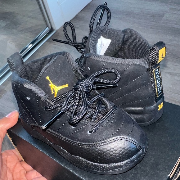 JORDAN 4 RETRO 7C - Picture 1 of 5